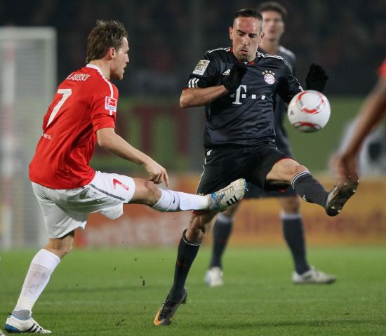 马竞凭借顽 马竞凭借顽